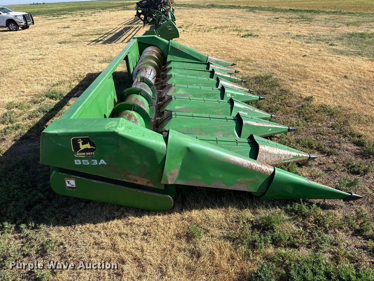 image for item EW4144 John Deere 853A all-crop head