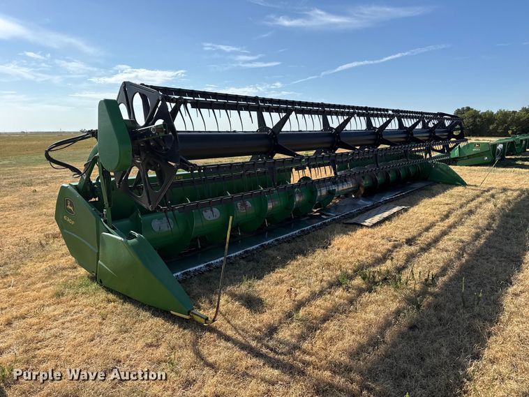 image for item EW4145 John Deere 630F HydraFlex flex head