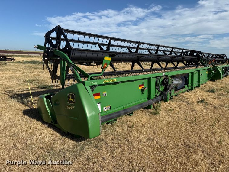 image for item EW4145 John Deere 630F HydraFlex flex head