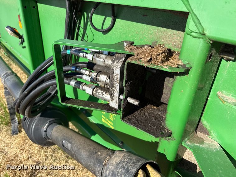 image for item EW4145 John Deere 630F HydraFlex flex head
