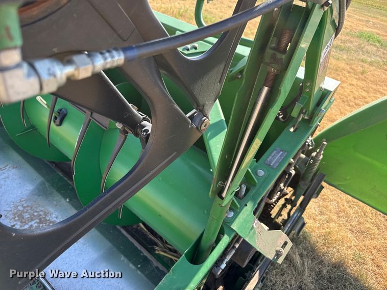 image for item EW4145 John Deere 630F HydraFlex flex head