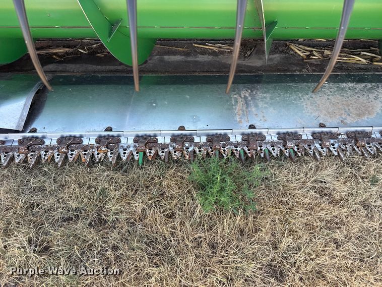 image for item EW4145 John Deere 630F HydraFlex flex head