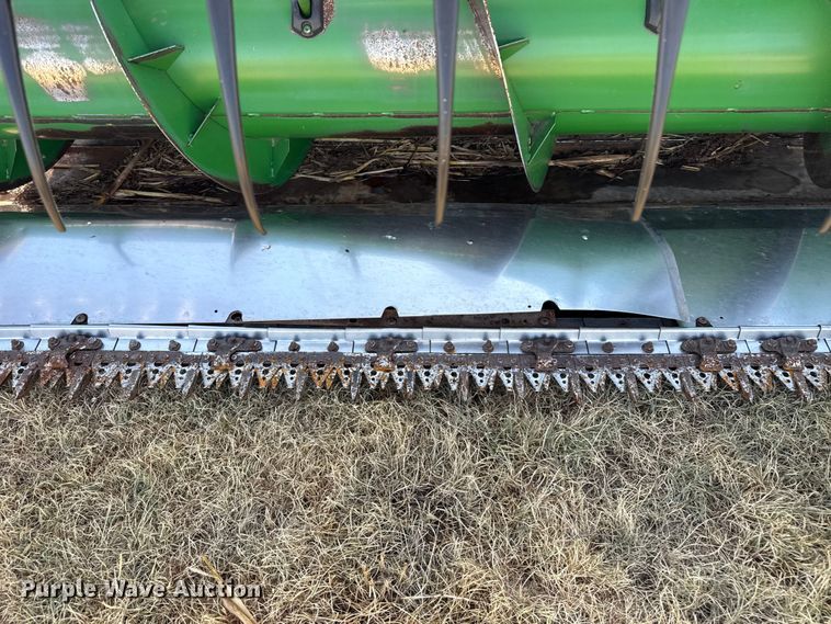 image for item EW4145 John Deere 630F HydraFlex flex head