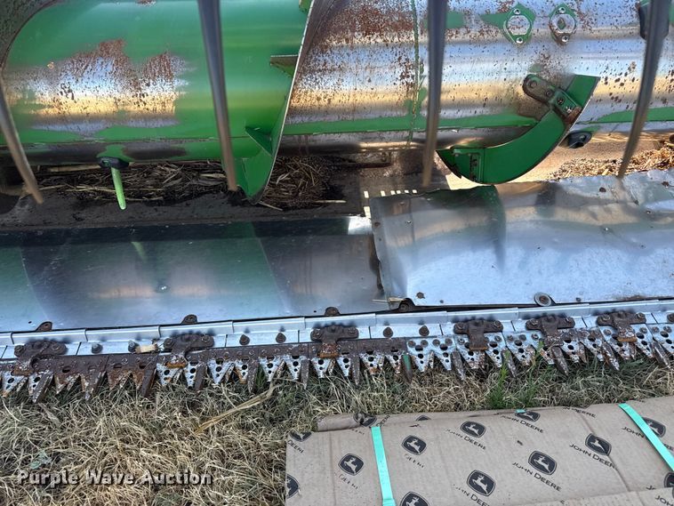 image for item EW4145 John Deere 630F HydraFlex flex head