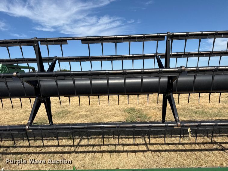 image for item EW4145 John Deere 630F HydraFlex flex head