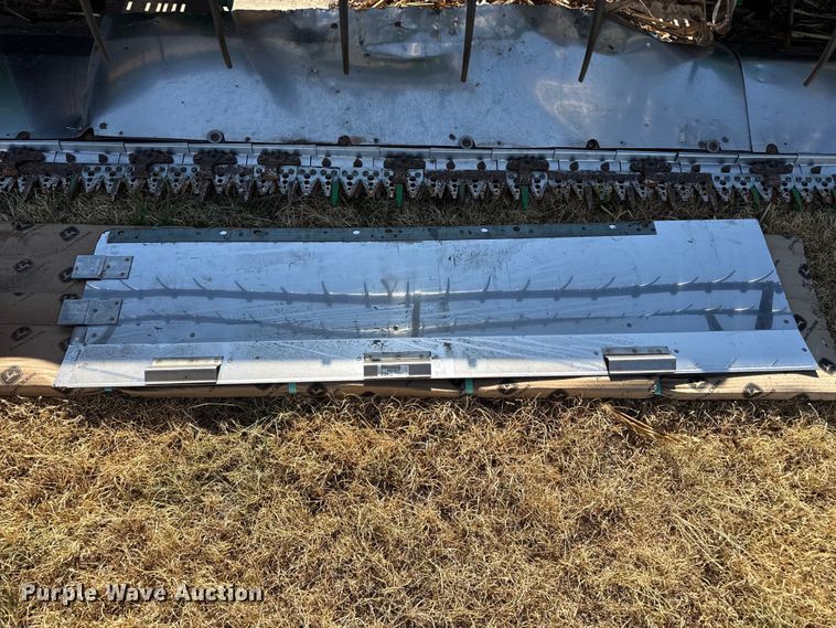 image for item EW4145 John Deere 630F HydraFlex flex head