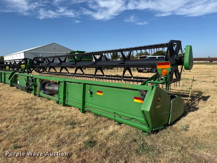 image for item EW4146 John Deere 630F HydraFlex flex head