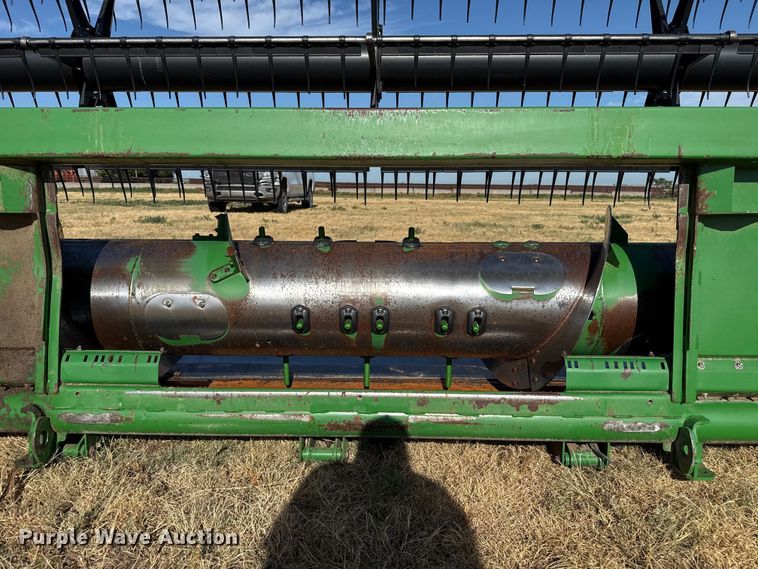 image for item EW4146 John Deere 630F HydraFlex flex head