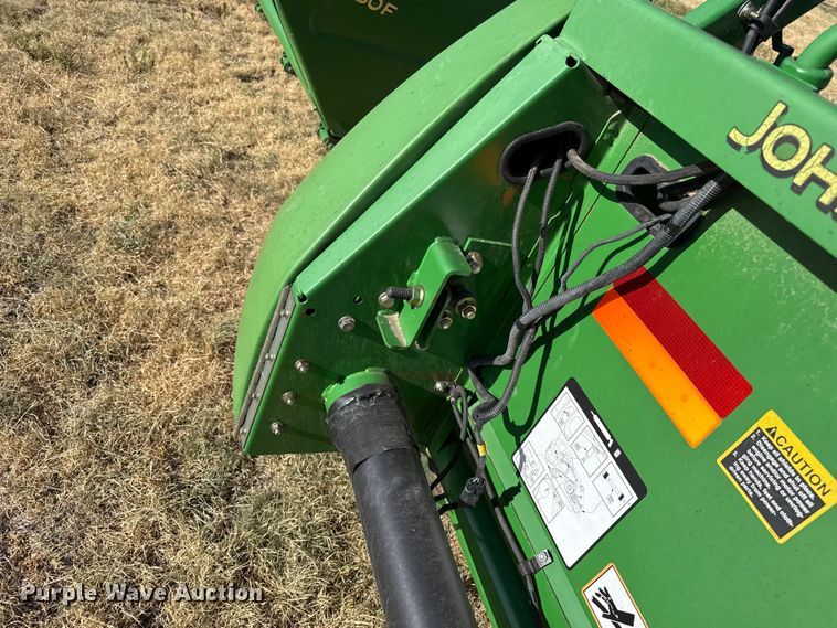 image for item EW4146 John Deere 630F HydraFlex flex head