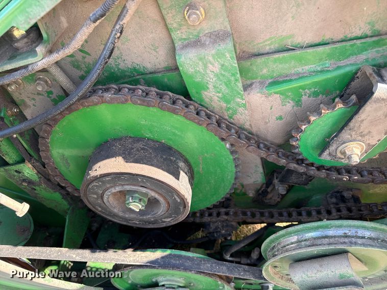 image for item EW4146 John Deere 630F HydraFlex flex head