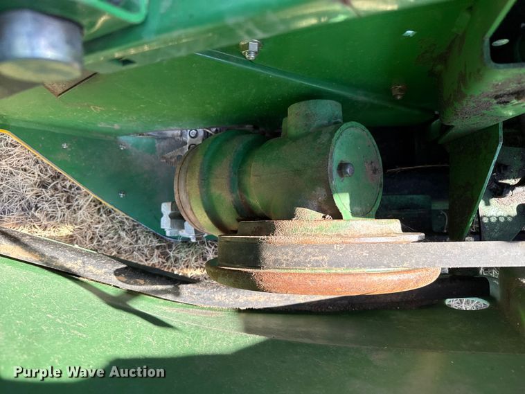 image for item EW4146 John Deere 630F HydraFlex flex head