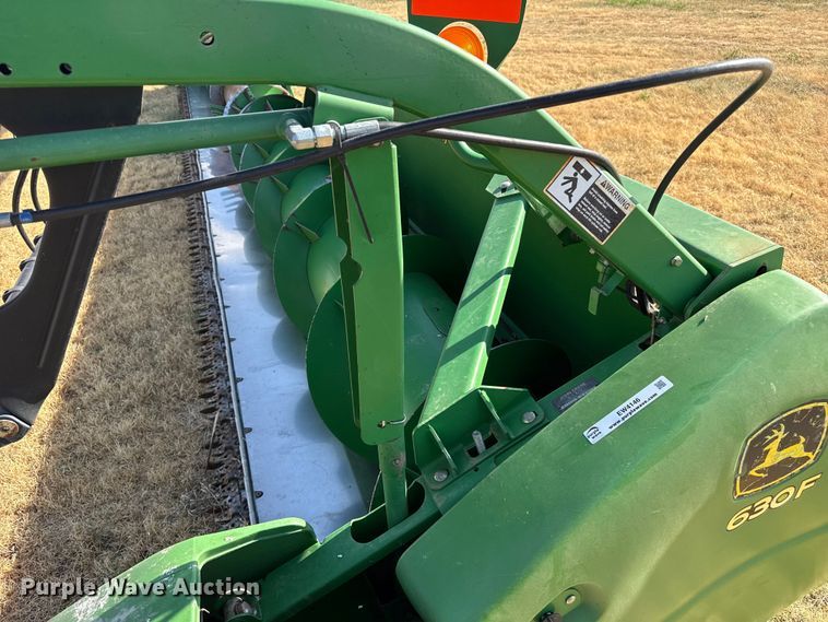 image for item EW4146 John Deere 630F HydraFlex flex head
