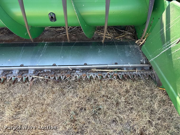 image for item EW4146 John Deere 630F HydraFlex flex head