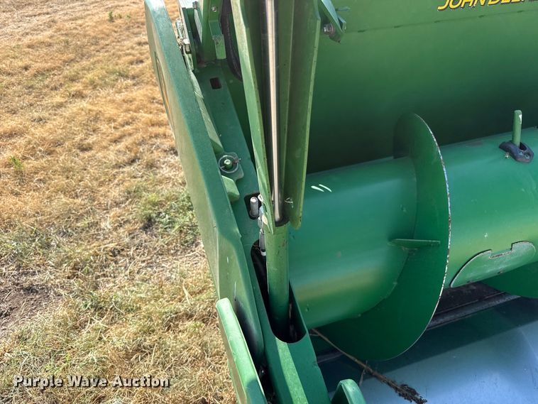 image for item EW4146 John Deere 630F HydraFlex flex head