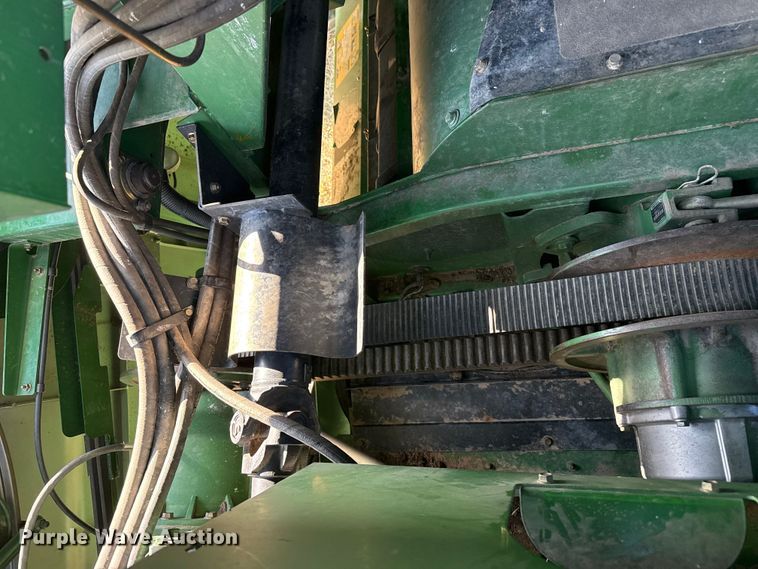 image for item EW4148 2005 John Deere 9760 STS combine