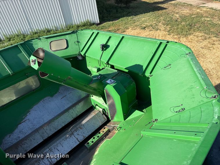 image for item EW4148 2005 John Deere 9760 STS combine