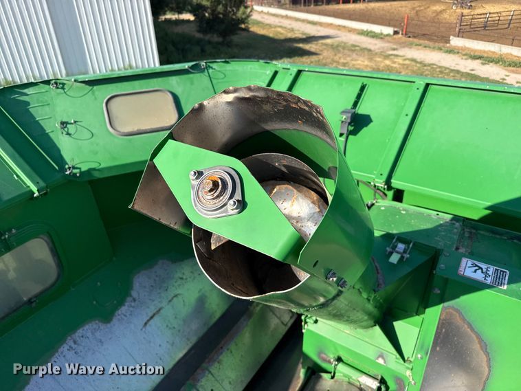 image for item EW4148 2005 John Deere 9760 STS combine