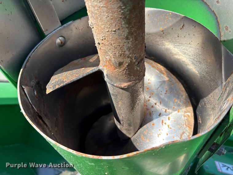 image for item EW4148 2005 John Deere 9760 STS combine
