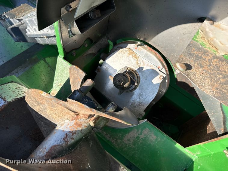 image for item EW4148 2005 John Deere 9760 STS combine