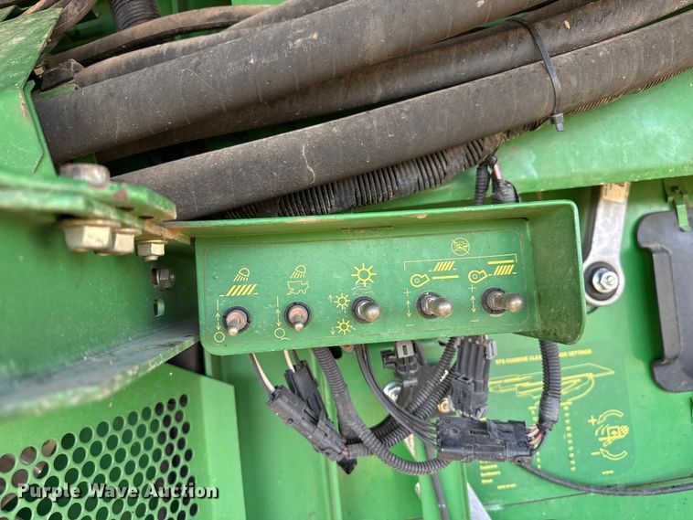 image for item EW4148 2005 John Deere 9760 STS combine