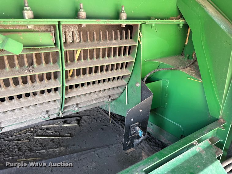 image for item EW4148 2005 John Deere 9760 STS combine