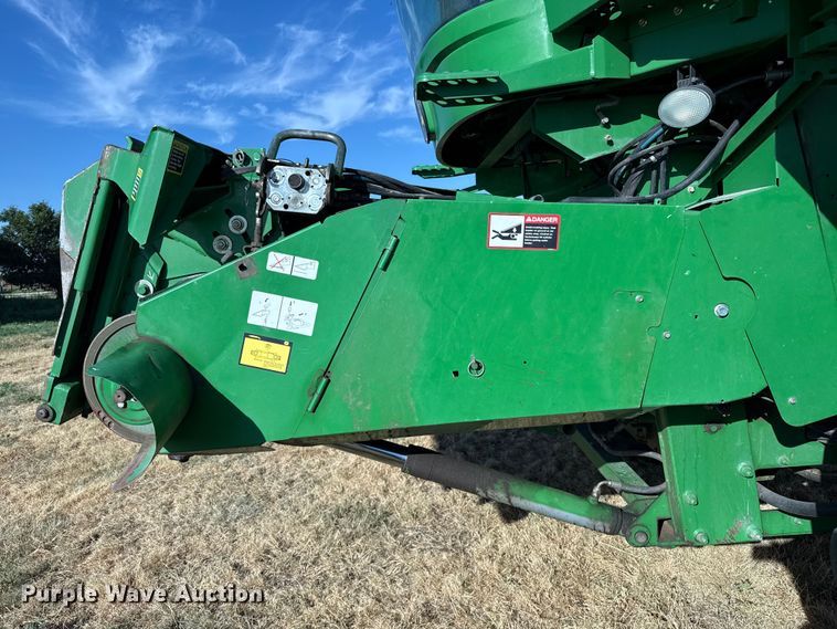 image for item EW4148 2005 John Deere 9760 STS combine