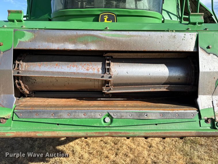 image for item EW4148 2005 John Deere 9760 STS combine