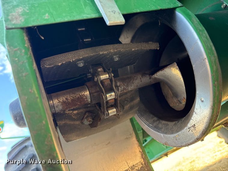 image for item EW4148 2005 John Deere 9760 STS combine