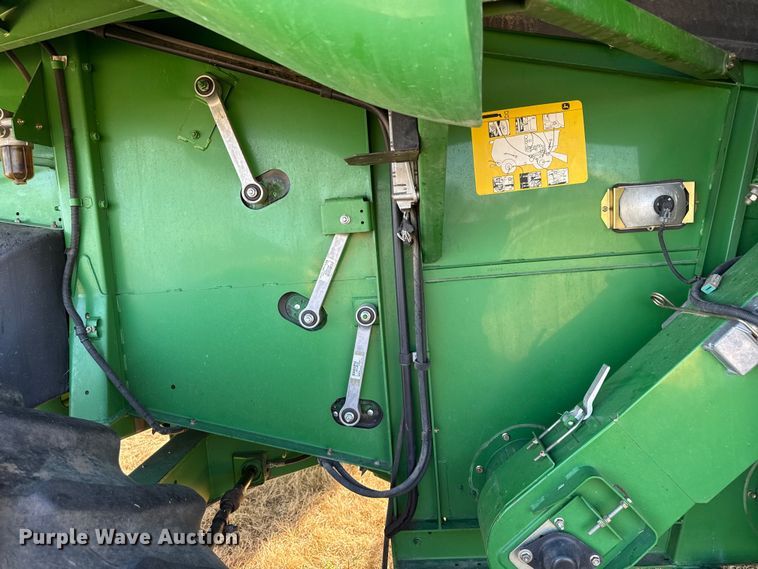 image for item EW4148 2005 John Deere 9760 STS combine