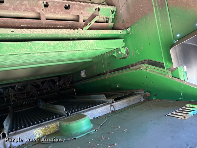 image for item EW4148 2005 John Deere 9760 STS combine