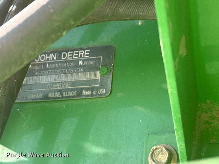 image for item EW4148 2005 John Deere 9760 STS combine