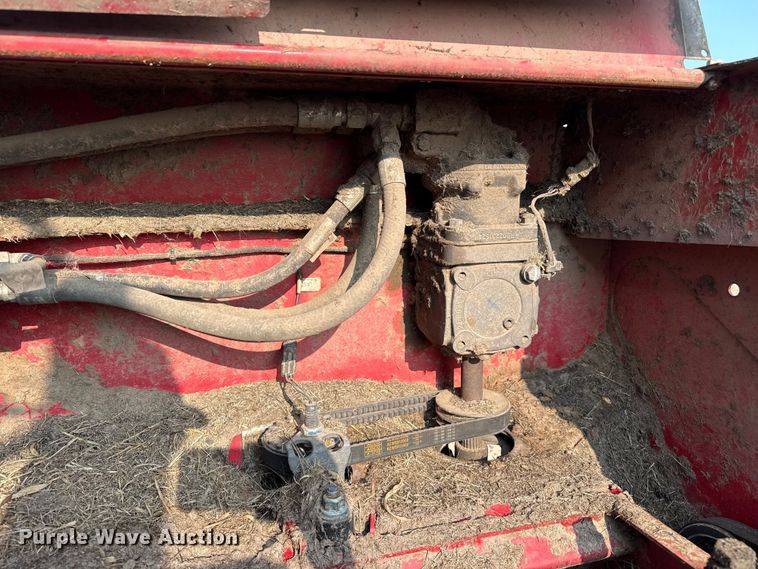 image for item EW4158 2022 Massey Ferguson WR9980 swather / windrower