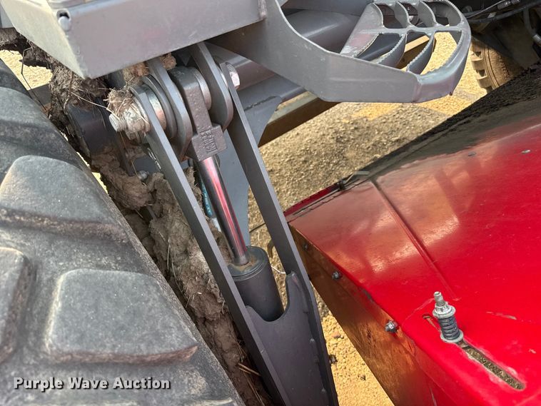 image for item EW4158 2022 Massey Ferguson WR9980 swather / windrower