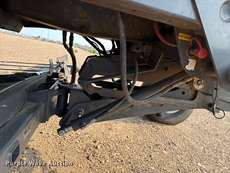 image for item EW4158 2022 Massey Ferguson WR9980 swather / windrower