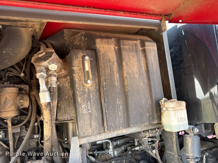 image for item EW4158 2022 Massey Ferguson WR9980 swather / windrower