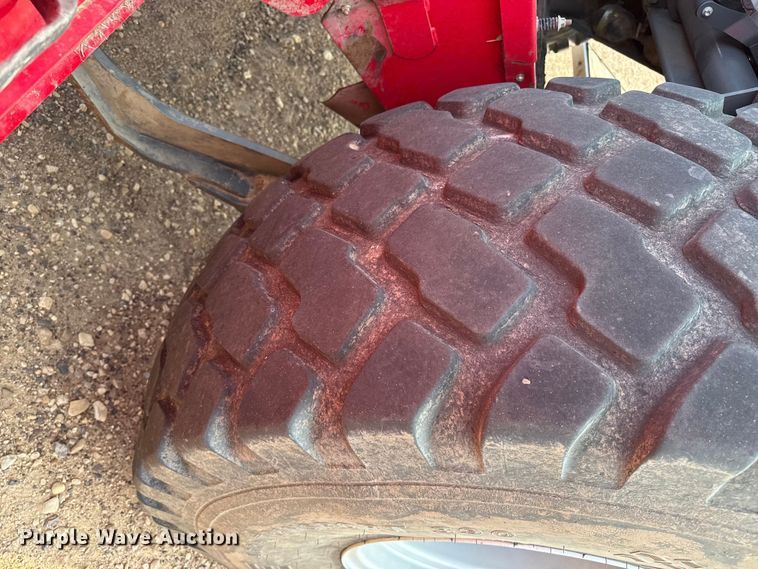image for item EW4158 2022 Massey Ferguson WR9980 swather / windrower
