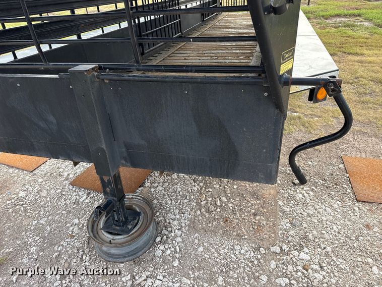 image for item EW4177 2013 Neckover Trailers GL28-3-7KE livestock trailer