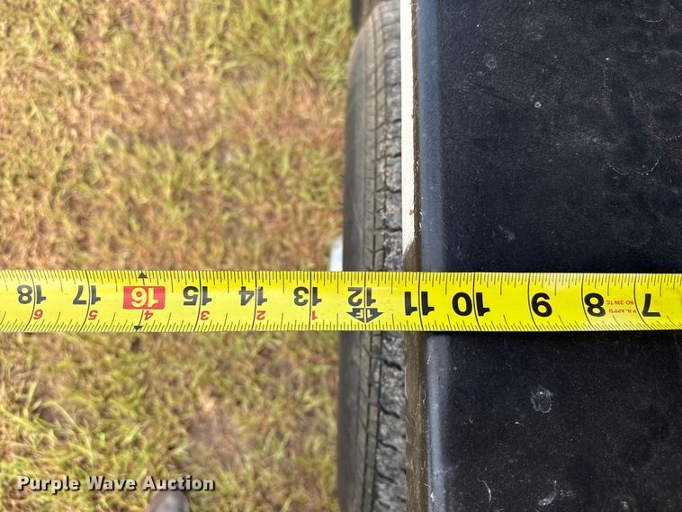 image for item EW4177 2013 Neckover Trailers GL28-3-7KE livestock trailer