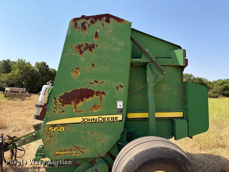 image for item EW8629 2007 John Deere 568 Megawide Plus round baler