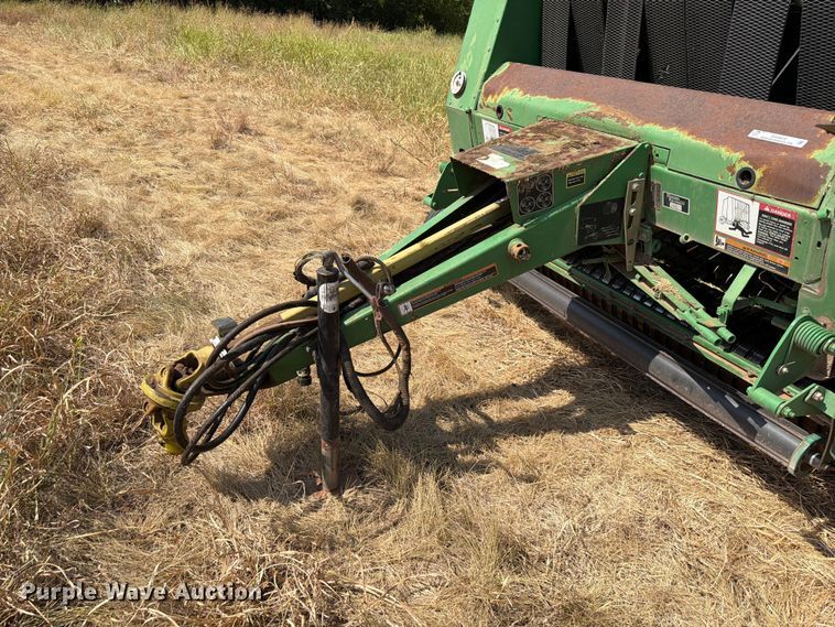 image for item EW8629 2007 John Deere 568 Megawide Plus round baler