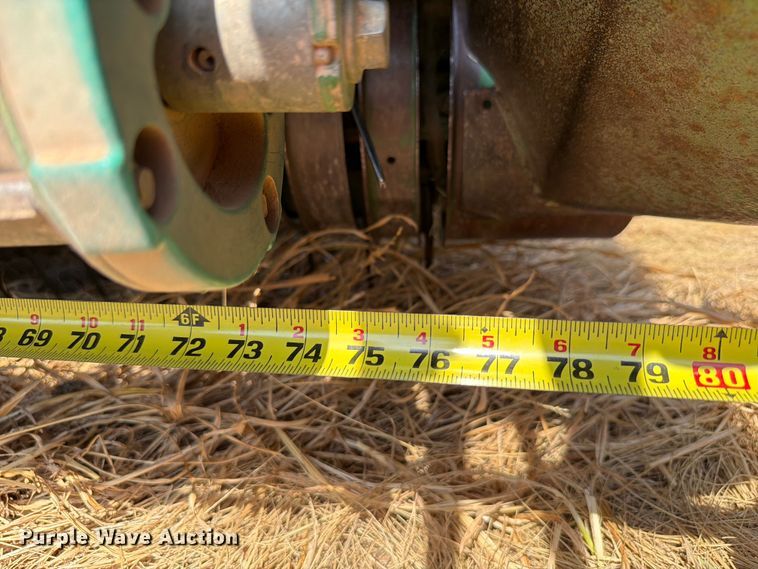 image for item EW8629 2007 John Deere 568 Megawide Plus round baler