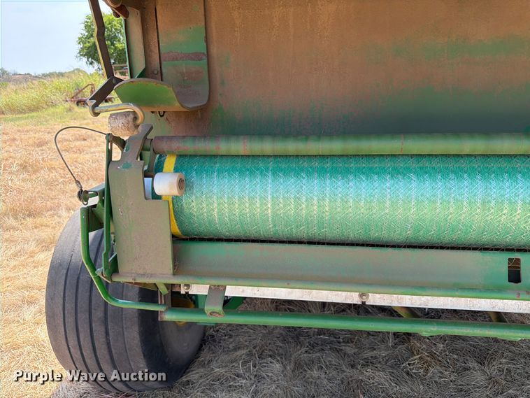 image for item EW8629 2007 John Deere 568 Megawide Plus round baler
