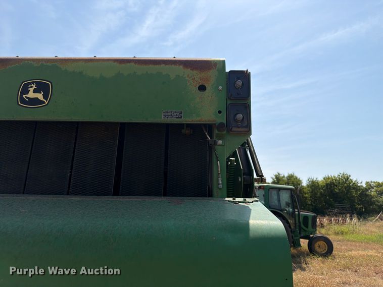 image for item EW8629 2007 John Deere 568 Megawide Plus round baler