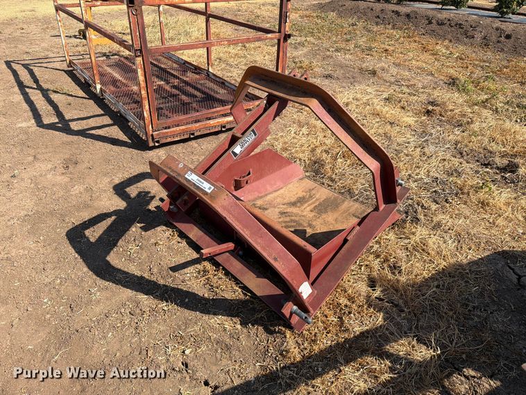 image for item EW8646 Tractor Supply Co Dirt scoop