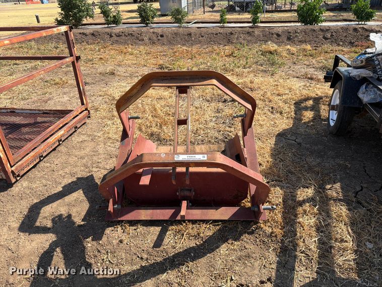 image for item EW8646 Tractor Supply Co Dirt scoop