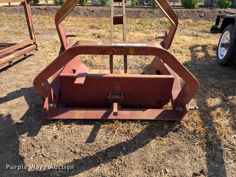 image for item EW8646 Tractor Supply Co Dirt scoop