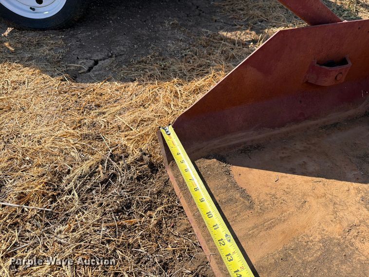 image for item EW8646 Tractor Supply Co Dirt scoop