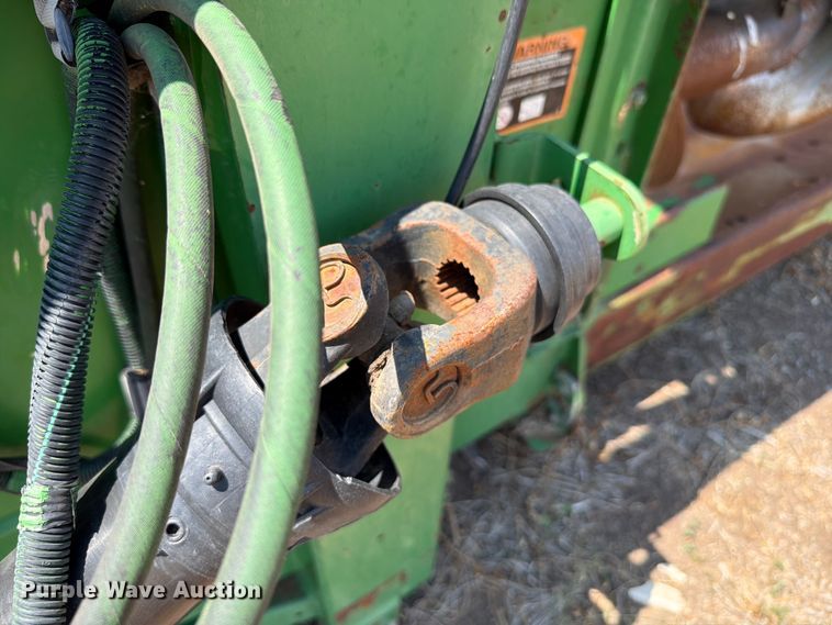 image for item EW8647 2005 John Deere 1293 corn head
