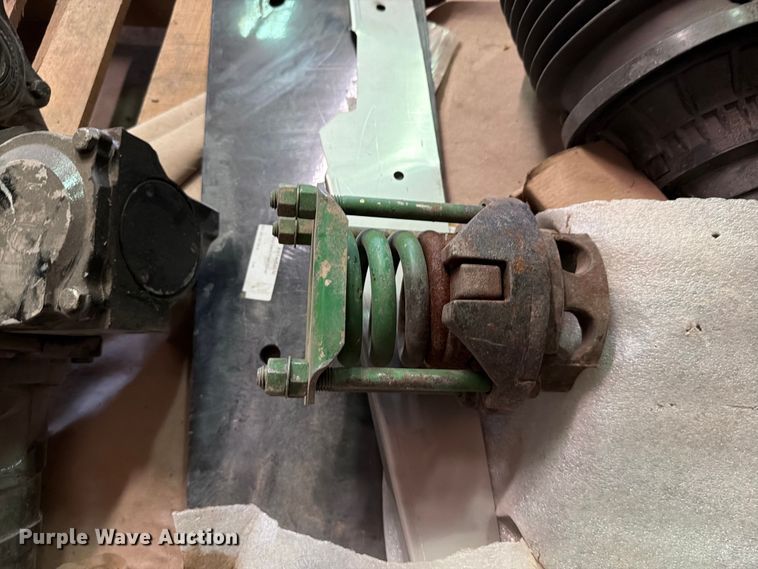 image for item EW8647 2005 John Deere 1293 corn head