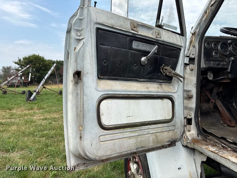 image for item EX2094 1984 GMC Brigadier semi truck
